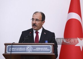 Cahit Bağçı: Mövcud olduğumuz bütün ölkələrdə bayrağımız sülhün təminatıdır  