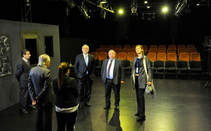 Azdrama və Bolqarıstan Milli Teatrı arasında əməkdaşlıq memorandumu imzalanıb