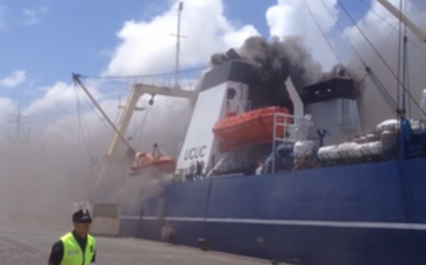 В порту на Канарских островах произошел пожар на российском траулере