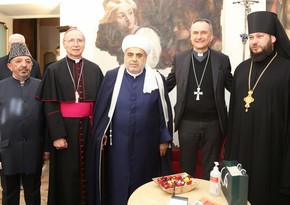 Аллахшукюр Пашазаде встретился с генеральным викарием Ватикана