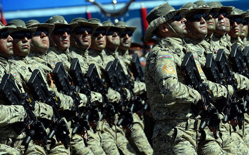 Эксперты: Боеготовность азербайджанской армии на высоком уровне, социальные проблемы решаются