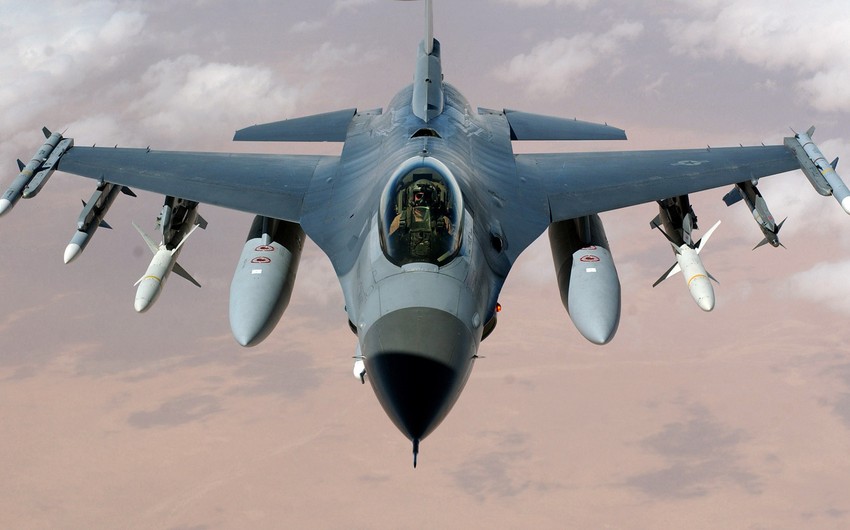 Ukraynaya məxsus F-16 qırıcısı qəzaya uğrayıb