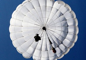 Canada: woman survives plunging 1,5 kilometers after parachute fails to open