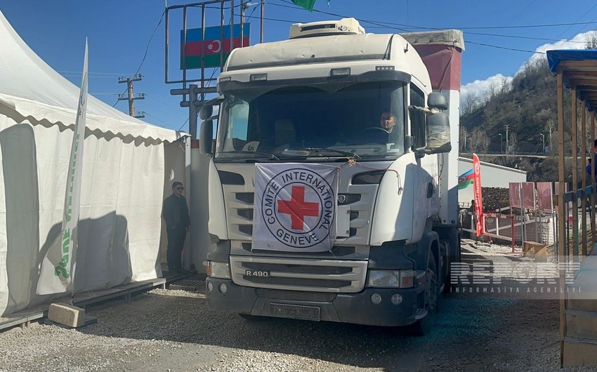 ICRC vehicles pass freely through Khankandi-Lachin road