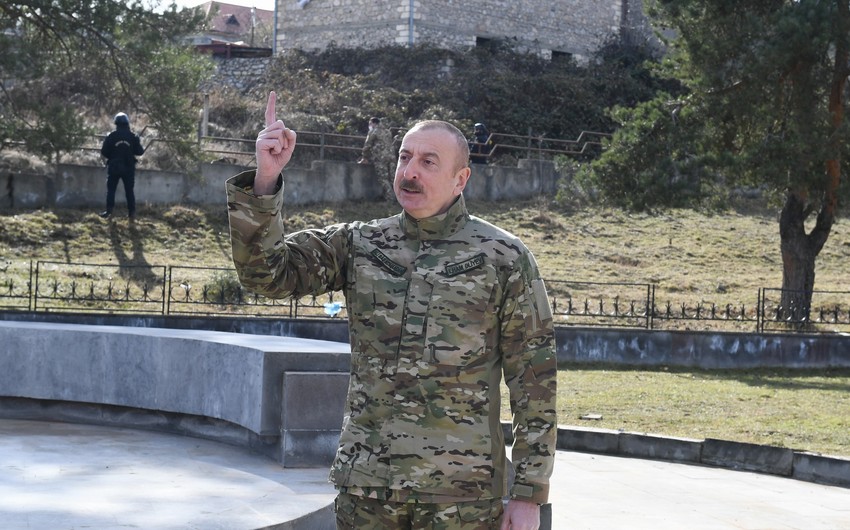Prezident: Ermənistan ordusunda 10 min fərari ola-ola, Azərbaycan Ordusunda bir nəfər də döyüş meydanından qaçmırdı