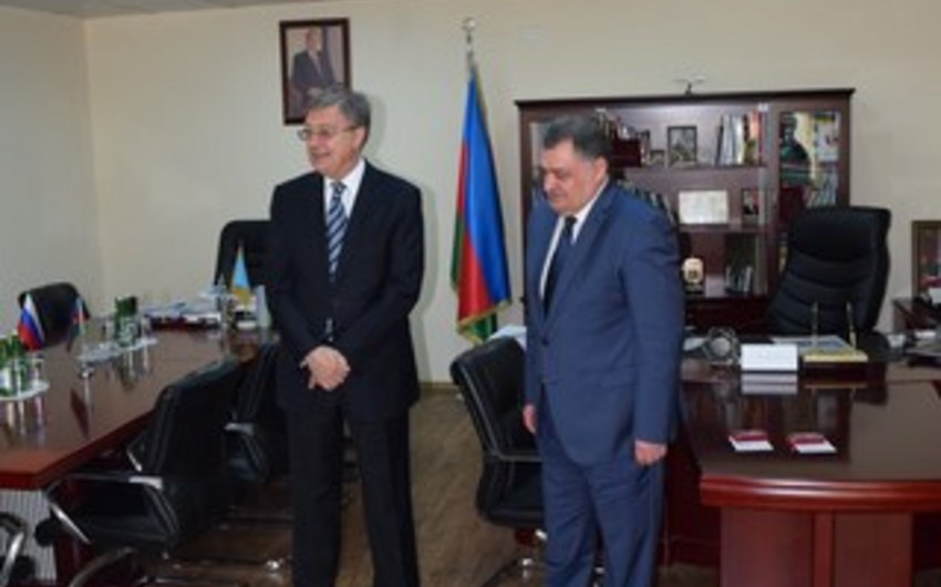Посол России посетил МЧС Азербайджана и вручил награды