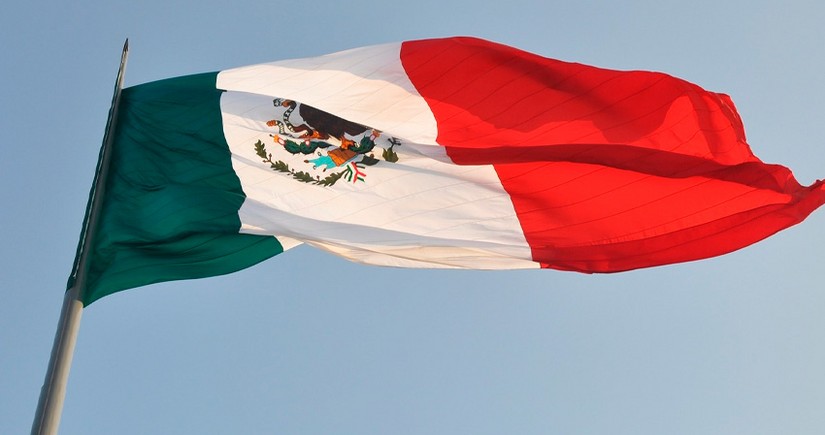 Мексика впервые выберет женщину на пост президента страны