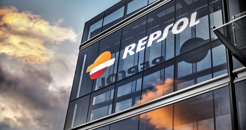 Испанская Repsol продала активы в России Газпром нефти