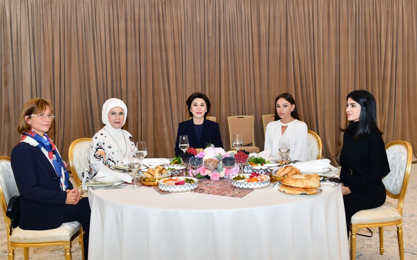 Mehriban Aliyeva attends dinner organized in Samarkand