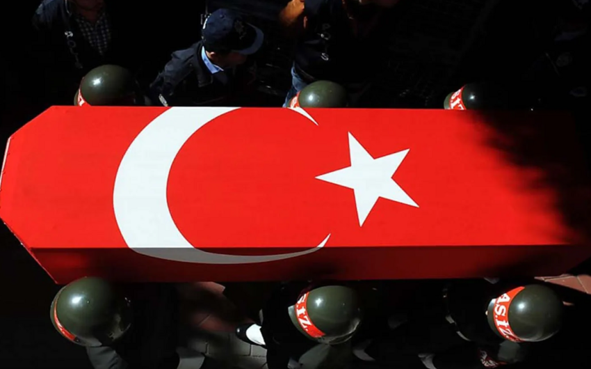 Türkiyə ordusunun daha bir hərbçisi terrorçuların açdığı atəş nəticəsində həlak olub