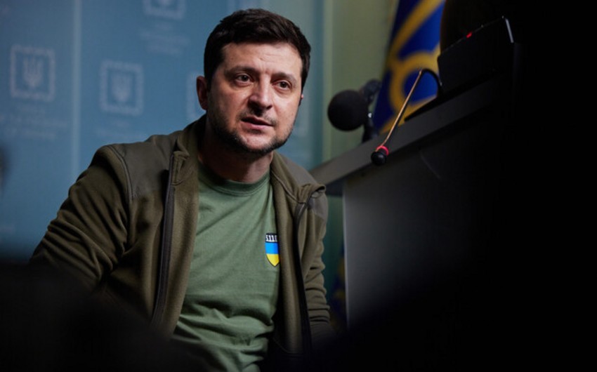 Zelensky says Russian troops did not cease fire 