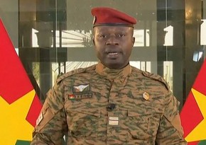 В Буркина-Фасо лидер хунты объявил себя президентом
