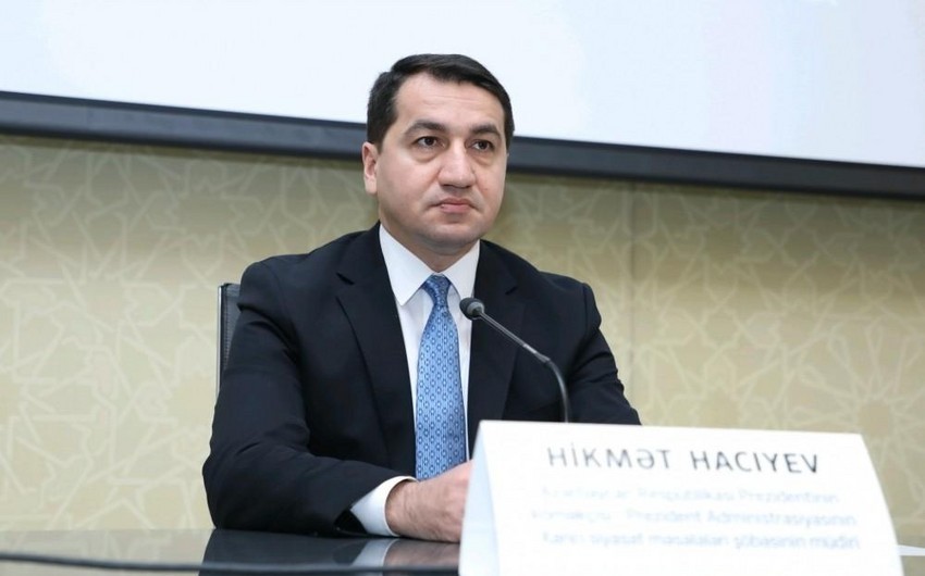 Хикмет Гаджиев: Азербайджан до сих пор рассчитывает на заключение мирного договора с Арменией до конца года
