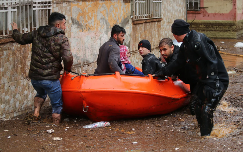 Mudflows in Türkiye hit 68 people, 5 missing