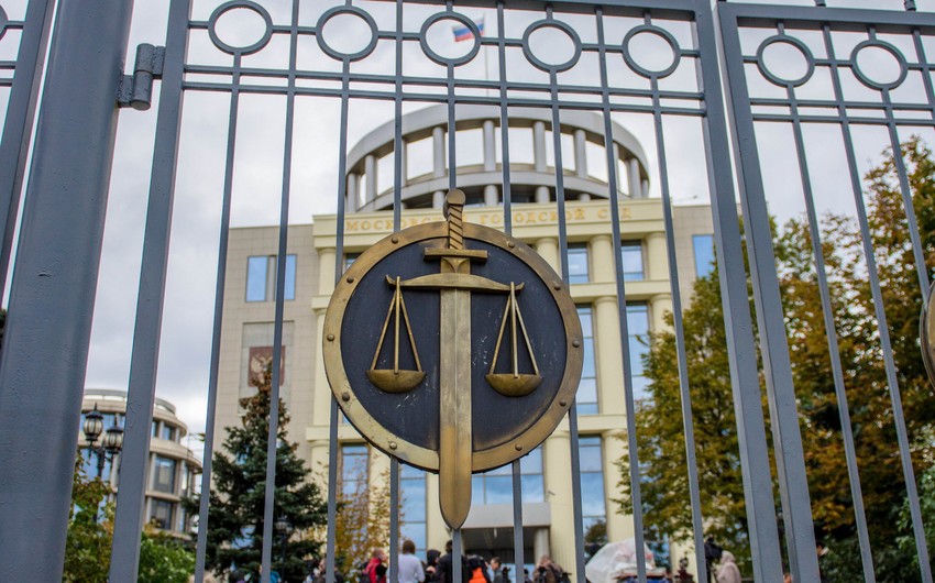 В Москве шестеро обвиняемых вскрыли себе вены на заседании суда
