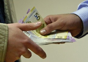 Trial over Azerbaijani official accused of taking bribes starts