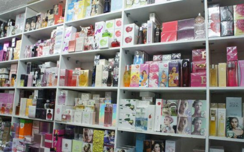 Bakıda mağazadan 8000 manatlıq parfümeriya məhsulları oğurlanıb