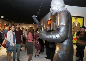 В Центре Гейдара Алиева открылась выставка всемирно известного художника Зураба Церетели