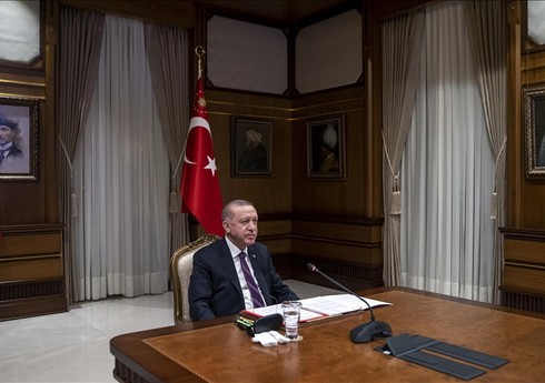 Эрдоган провел переговоры с Макроном