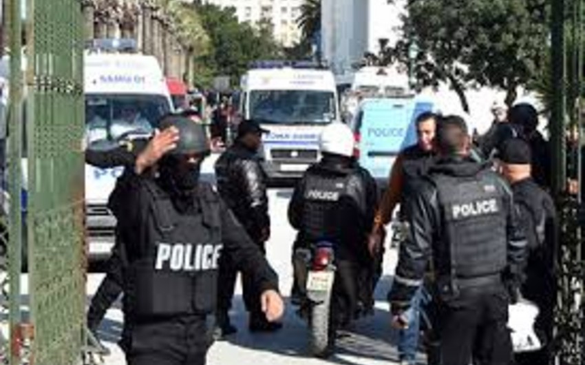 Tunisdə polis idarəsinin beş rəhbər şəxsi işdən çıxarıb
