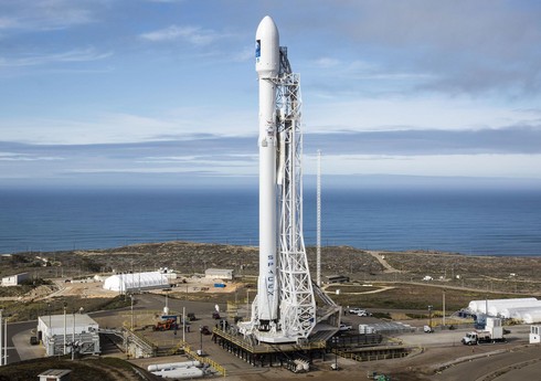 SpaceX готовит к запуску новую группу интернет-спутников Starlink