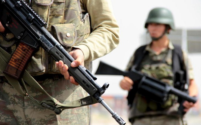 Türkiyənin Yunanıstandakı hərbi attaşeləri qaçıb