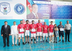 Команда Физули агентства Report завоевала бронзу на турнире по волейболу памяти Гейдара Алиева 