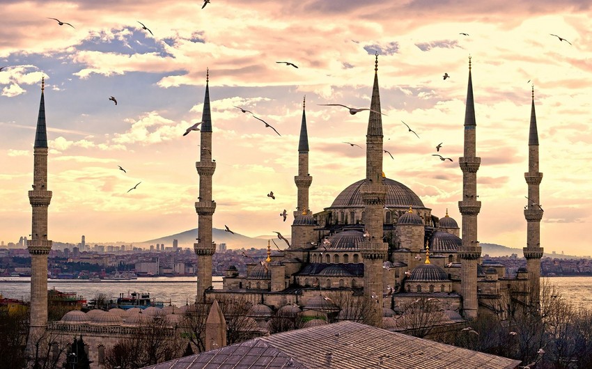 В Турции объявили трехдневный локдаун