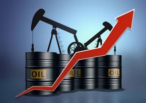 Мировые цены на нефть незначительно повысились