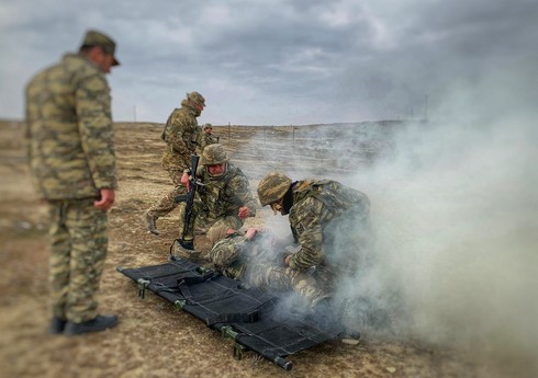 Великобритания провела учения для военнослужащих армии Азербайджана
