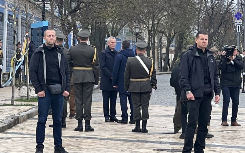 Генсек НАТО находится в столице Украины