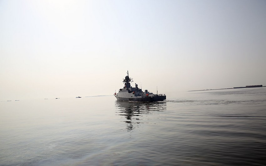 Российские военные корабли покинули Бакинский порт - ВИДЕО