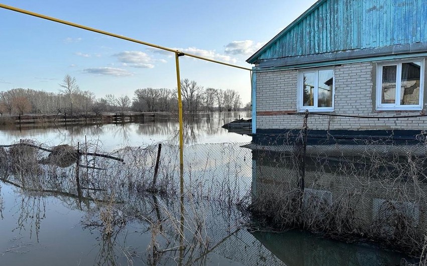 Rusiyada su anbarı dağılıb, ölənlər var, minlərlə ev su altında qalıb - YENİLƏNİB