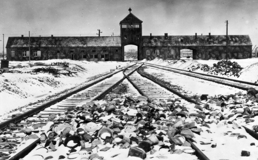 Порошенко приедет в Прагу на празднование 70-летия освобождения Освенцима