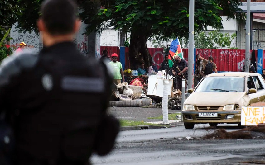 The Guardian: Unrest in New Caledonia - result of Macron’s stubborn political manoeuvring