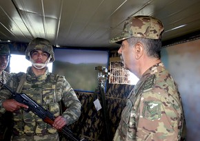 Министр Закир Гасанов посетил боевые позиции в Кяльбаджаре и Лачыне