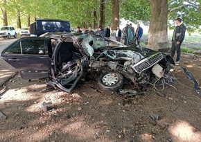 Goranboyda avtomobil ağaca çırpılıb, iki nəfər ölüb - YENİLƏNİB