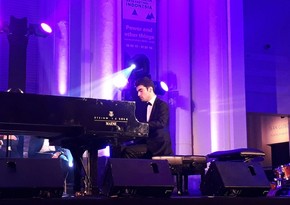 Şərq Tərəfdaşlığı ölkələrinin musiqiçiləri Brüsseldə azərbaycanlı pianoçunun rəhbərliyi altında konsert verib