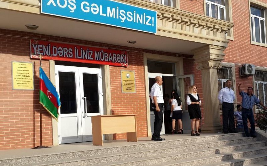 В Баку директор школы скончался от сердечного приступа