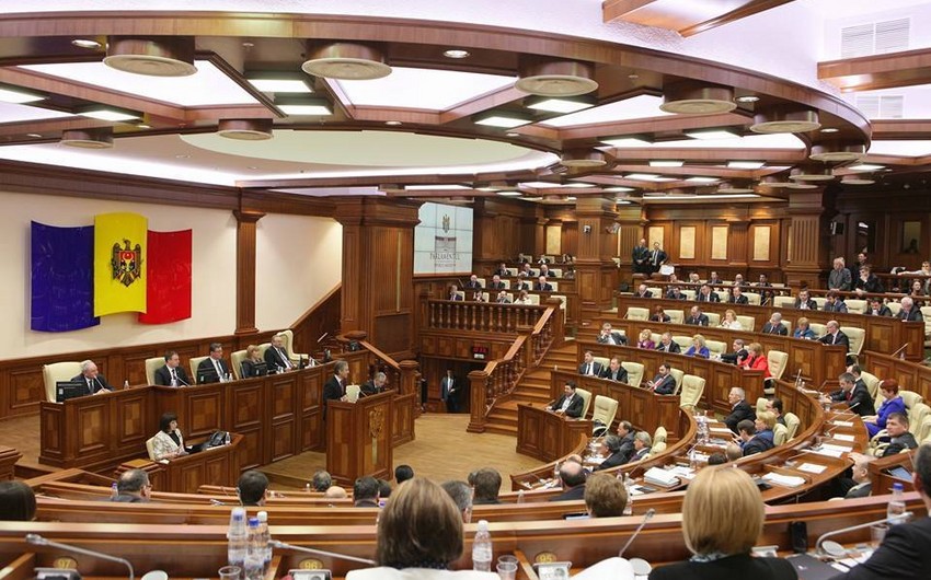 Moldova parlamenti hökuməti istefaya göndərib