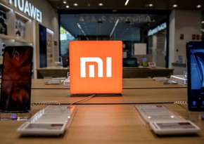 US court halts investment ban on Xiaomi