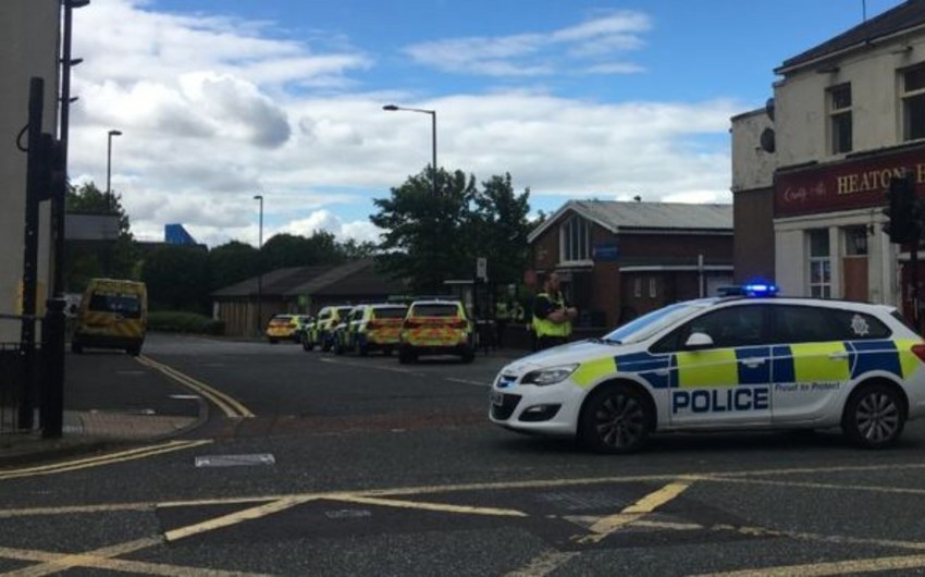 Knifeman takes hostages in Newcastle