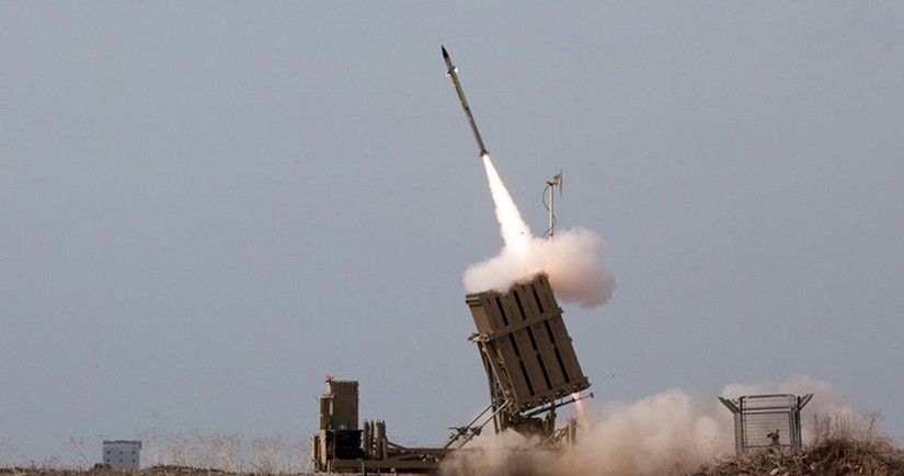 Армия Израиля заявила о перехвате двух снарядов, запущенных из Рафаха