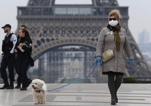 Во Франции четвертая волна пандемии охватила все регионы страны