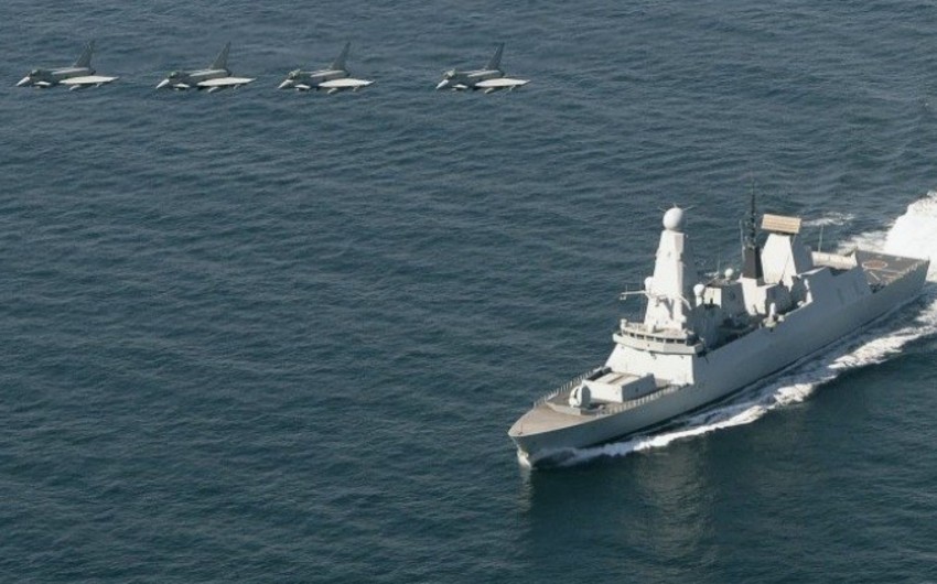 Британский эсминец Defender направлен в Ормузский пролив для охраны торговых судов