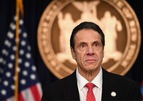 Еще две женщины обвинили губернатора Нью-Йорка в неподобающем поведении