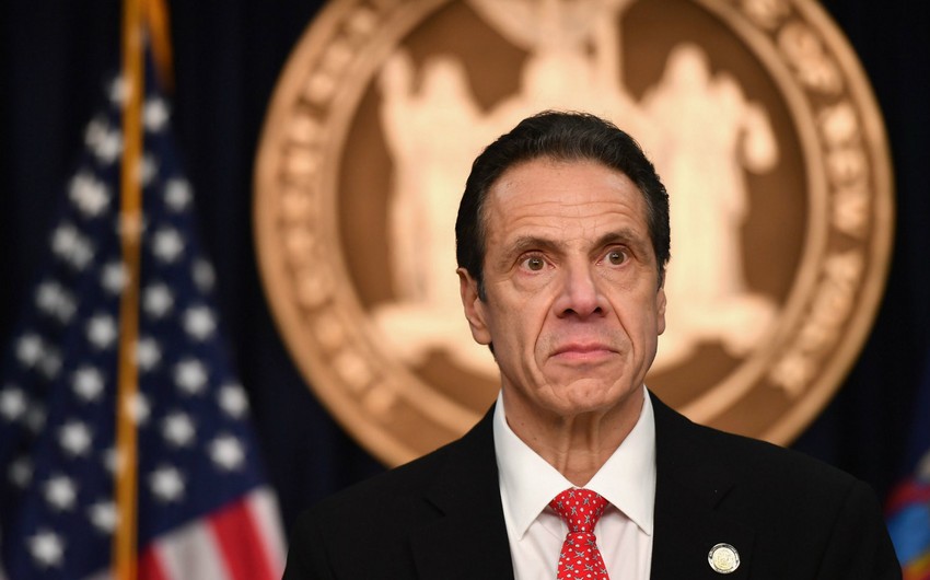 Еще две женщины обвинили губернатора Нью-Йорка в неподобающем поведении