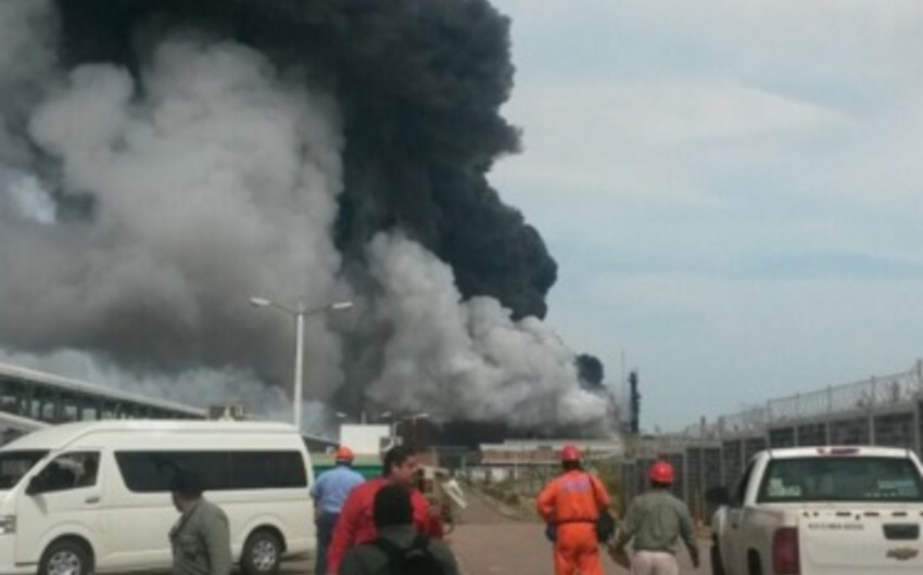 Meksikada neft zavodunda partlayış nəticəsində 3 nəfər ölüb, 105 nəfər yaralanıb - VİDEO - YENİLƏNİB