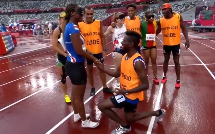Paralympic sprinter receives marriage proposal right after finishing her race