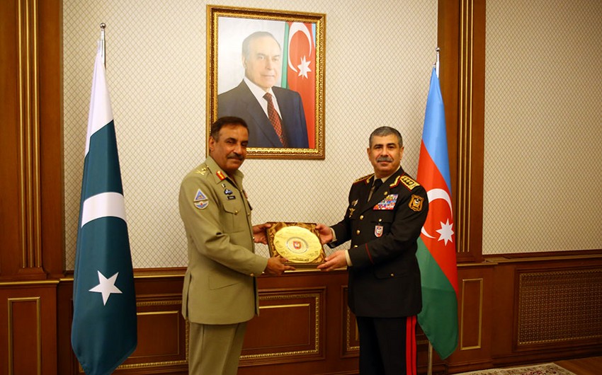 General: Pakistan Azərbaycanla hərbi əməkdaşlığı yeni müstəviyə çıxarmaq istəyir